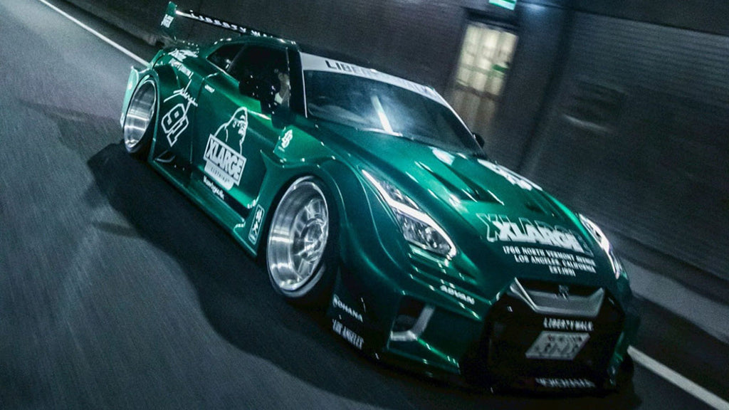 X-LARGE × LIBERTY WALK – THE SURE STORE