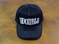 Mid-Block Curved Peak Trucker - Black