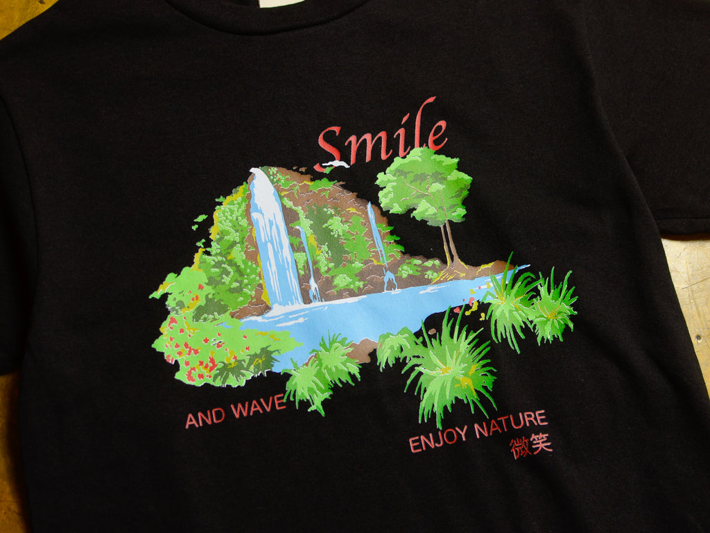 Waterfall, Relax T-Shirt - Black