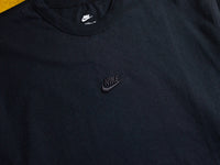 Nike Sportswear Premium Essential Tonal Long Sleeve T-Shirt - Black