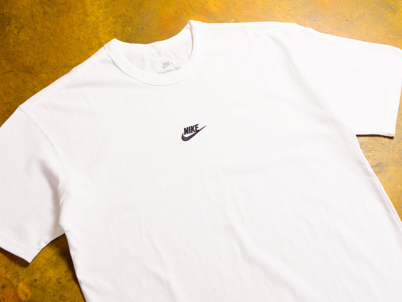 Nike Sportswear Premium Essential Tonal T-Shirt - White / Black