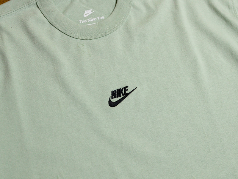 Nike Sportswear Premium Essential Tonal T-Shirt - Seafoam / Black