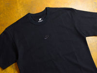 Nike Sportswear Premium Essential Tonal T-Shirt - Black