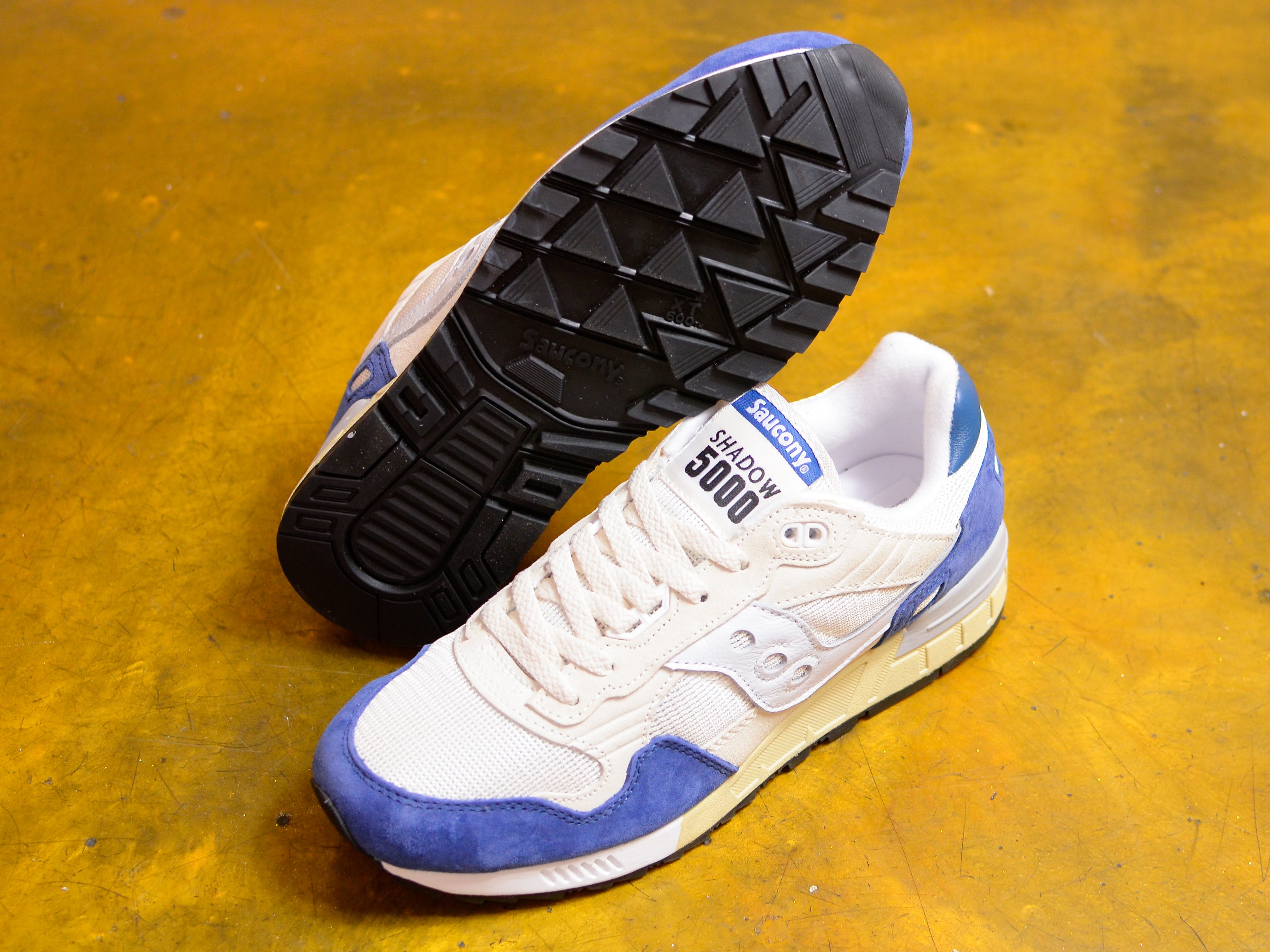 Saucony Shadow 5000 Running Shoes Men’s Size 9.5 Blue/Cream‎ S70404-32 Saucony Shadow 5000 – Oneness Boutique main image 4