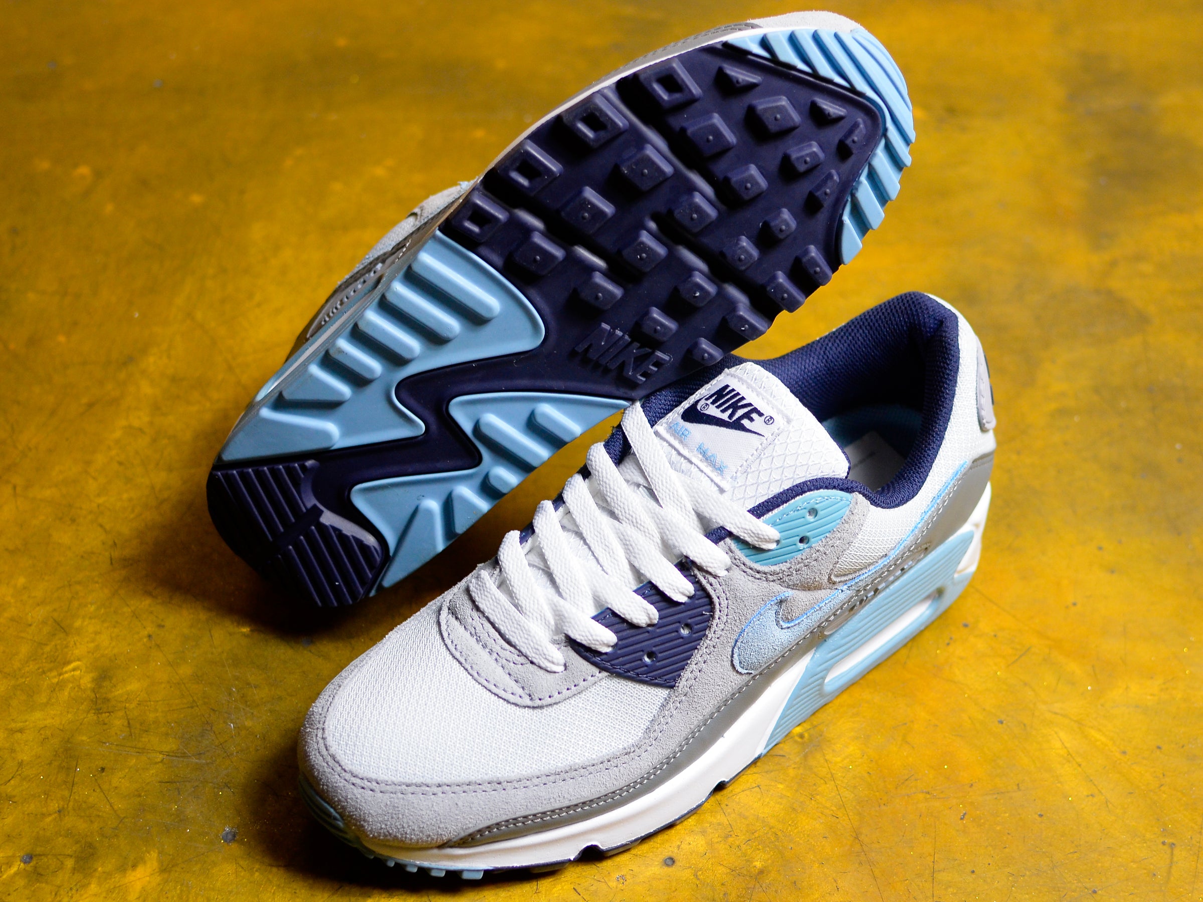 Nike Air Max 90 - Pure Platinum / Worn Blue â THE SURE STORE