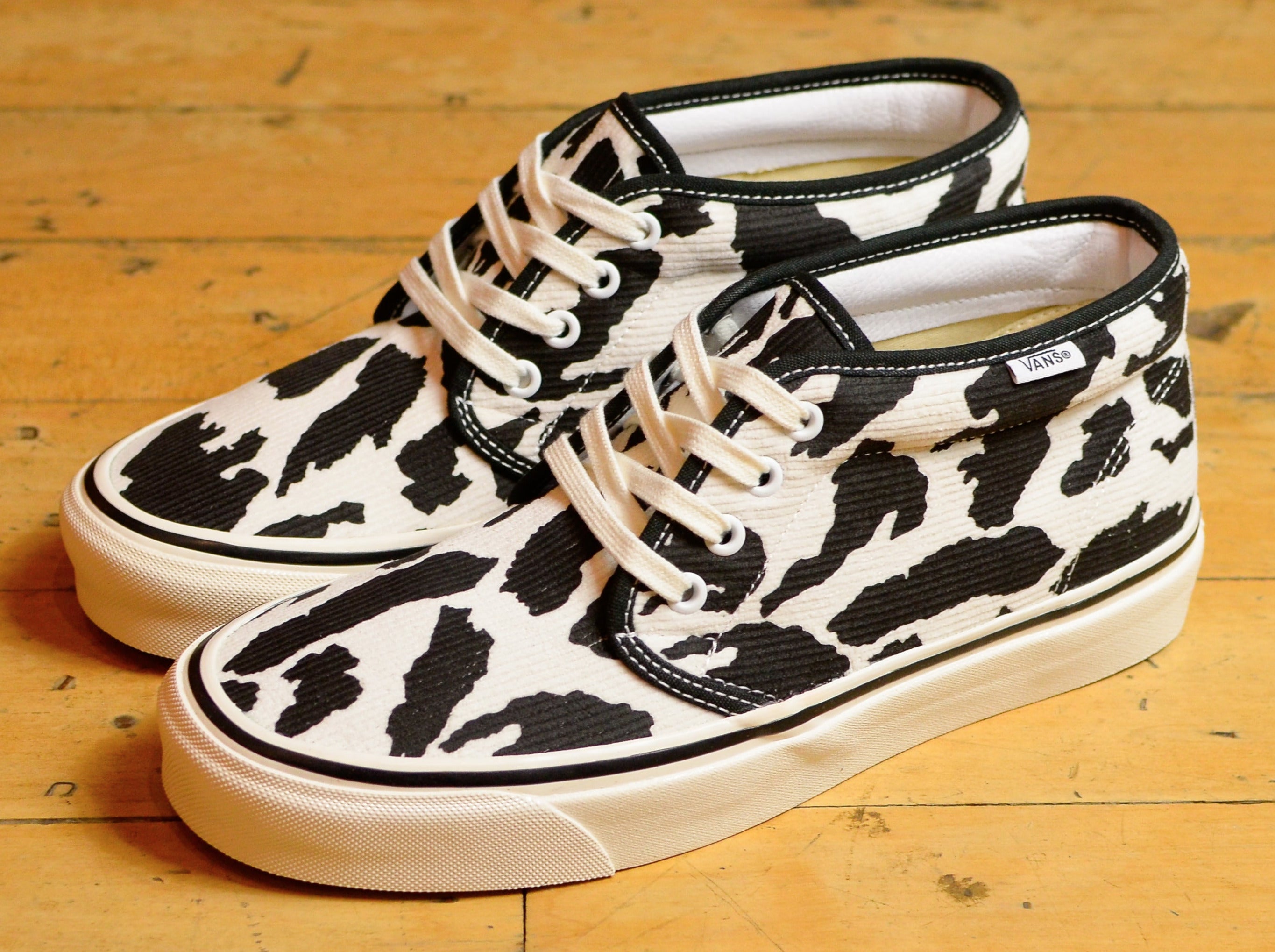 Vans Chukka 49 DX Anaheim Factory - OG White Corduroy / OG Cow