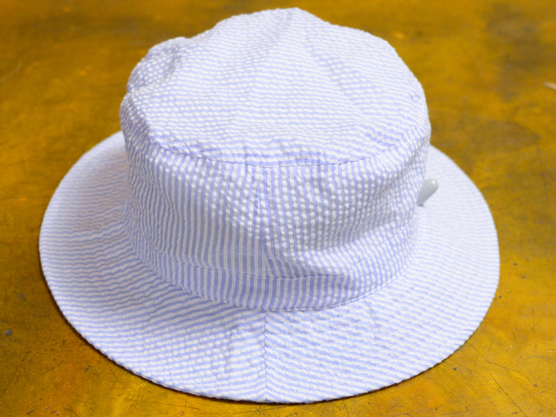SM Oval Embroidered Seersucker Bucket Hat - Blue / White