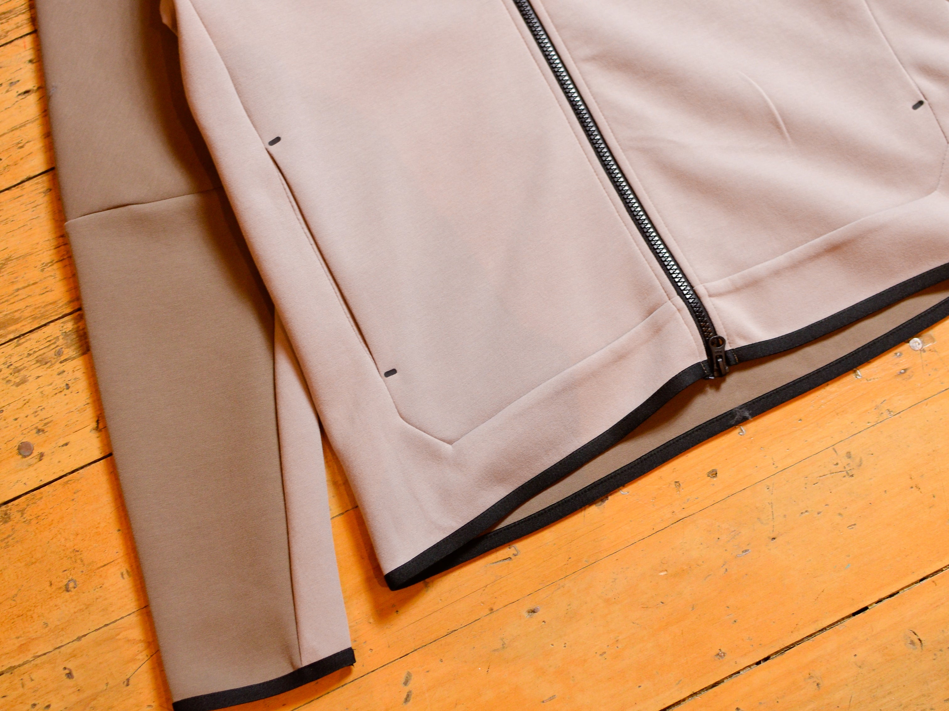 olive grey enigma stone black tech fleece