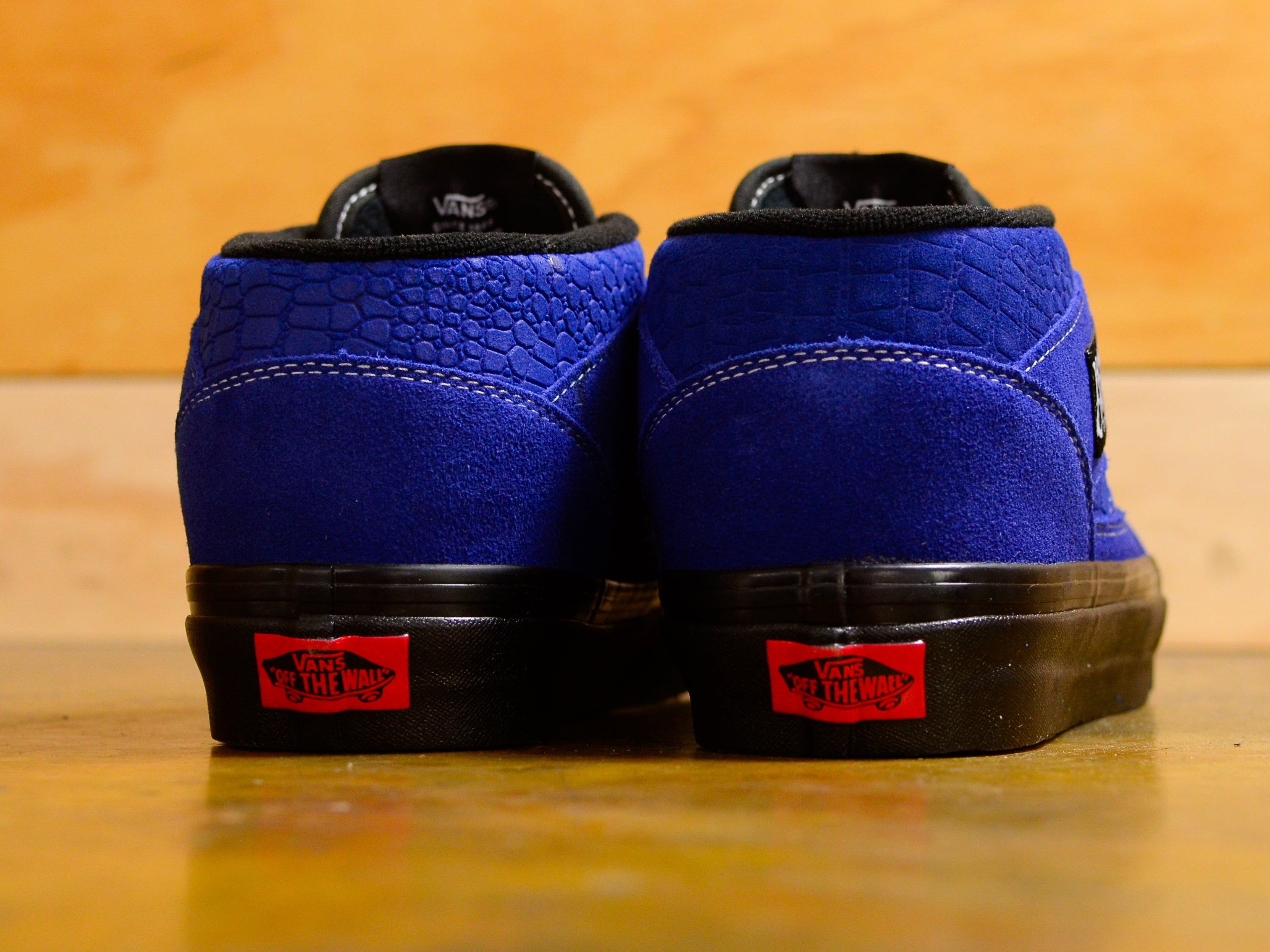 Half Cab 33 DX Anaheim Factory OG - Croc Emboss Blue / Black – THE SURE  STORE