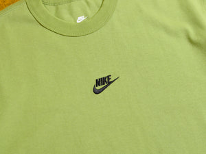 Nike Sportswear Premium Essential Tonal T-Shirt - Alligator / Black